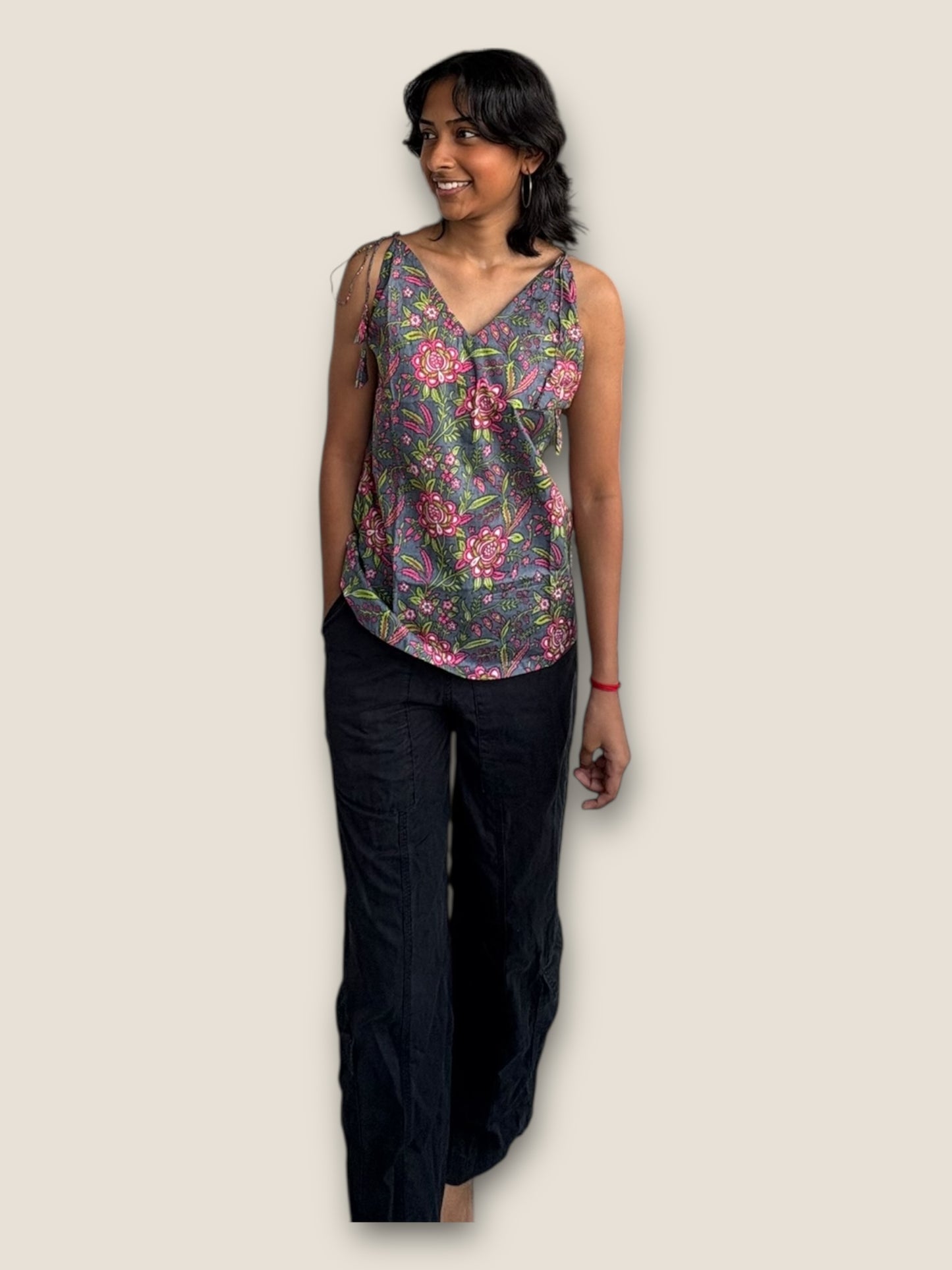 RETRO - Grey tie-strap Top