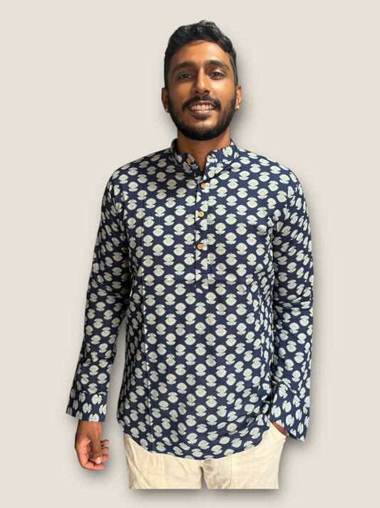 Navy Blue x White Printed Cotton Kurta