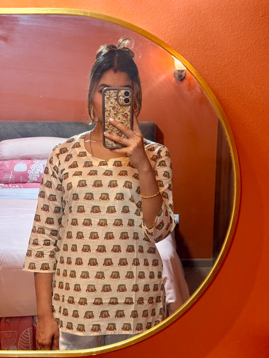 Auto Rickshaw on Off-white Cotton Short Top